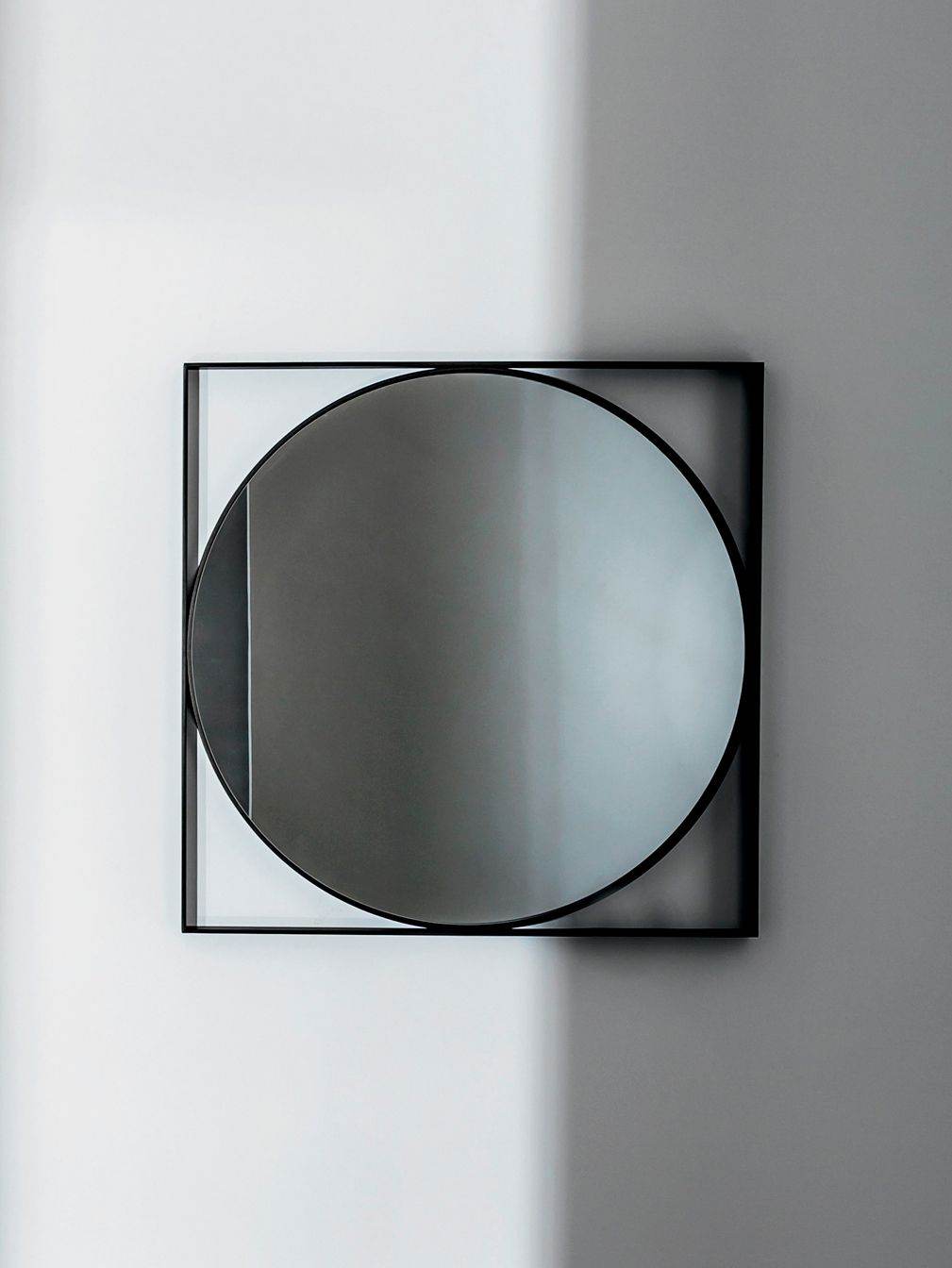 R-squire Decorative Mirror - Mirrorwalla